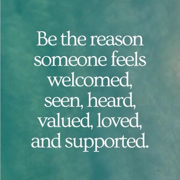 Meet the Posher Other - Meet your Posher, Dominique